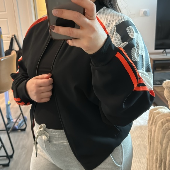 Adidas bomber jacket - Picture 4 of 7